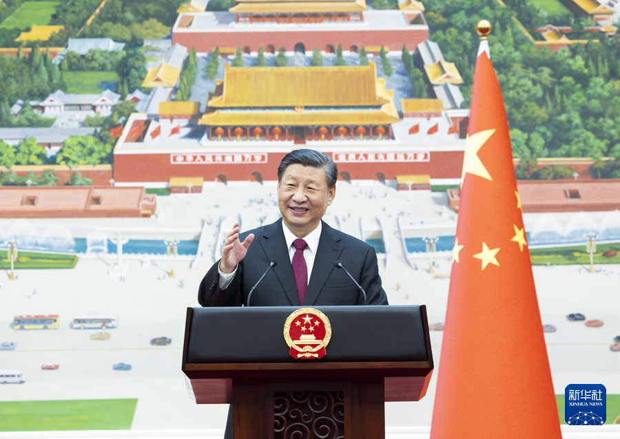 1月30日下午,国家主席习近平在北京人民大会堂接受42位驻华大使递交国书。这是递交国书仪式结束后,习近平在北京厅对使节们发表集体讲话。 1月30日下午,国家主席习近平在北京人民大会堂接受42位驻华大使递交国书。这是递交国书仪式结束后,习近平在北京厅对使节们发表集体讲话。